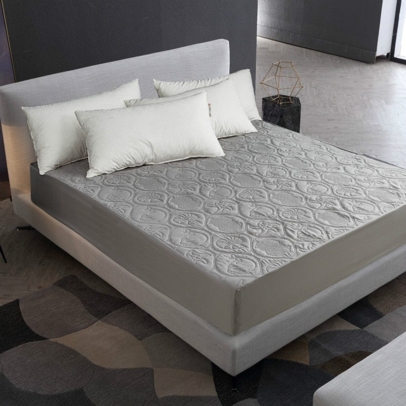 MECEROCK Solid Colour Quilted Embossed Waterproof Mattress.