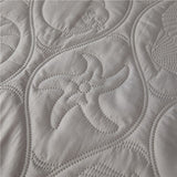 MECEROCK Solid Colour Quilted Embossed Waterproof Mattress.